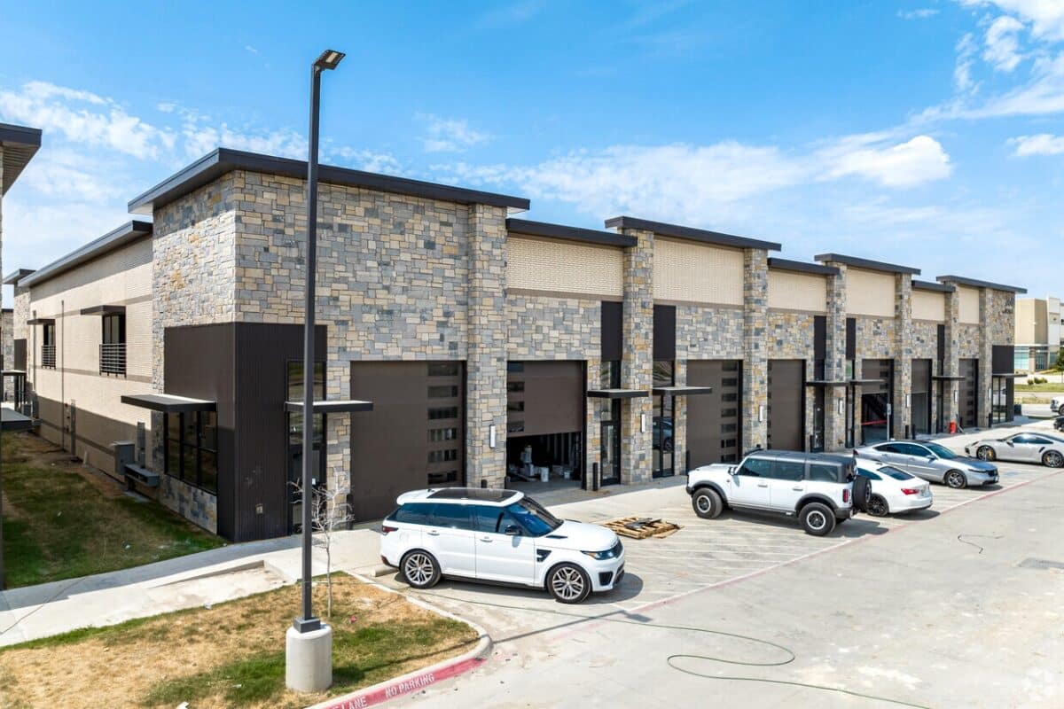 Prime Office Showroom Lewisville Legacy Commercial Realty